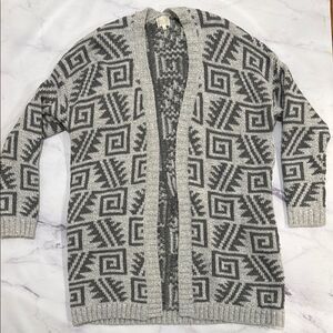 Gray Geometric Patterned Cardigan